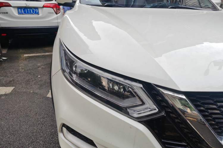 Used Nissan Qashqai 2021 2.0L CVT Luxury Navigation Edition Right Front Headlight