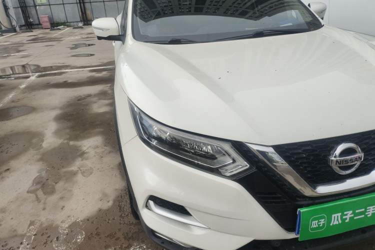 Used Nissan Qashqai 2021 2.0L CVT Luxury Edition Right Front Headlight