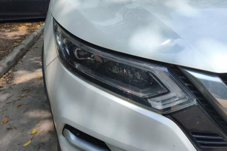 Used Nissan Qashqai 2021 2.0L CVT Luxury Edition Right Front Headlight