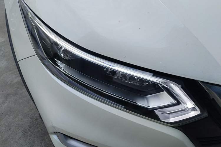 Used Nissan Qashqai 2021 2.0L CVT Luxury Edition Right Front Headlight