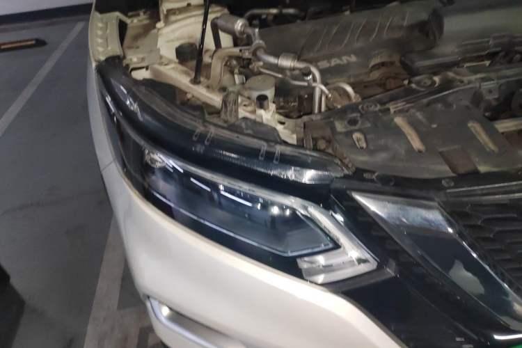 Used Nissan Qashqai 2021 2.0L CVT Luxury Edition Right Front Headlight