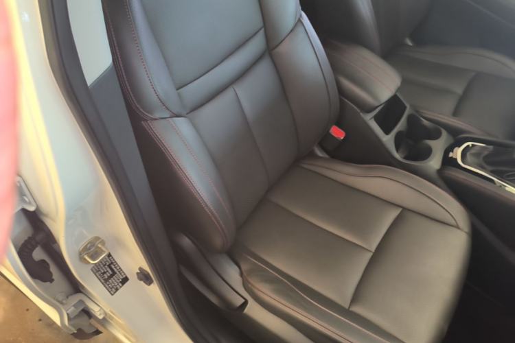 Used Nissan Qashqai 2021 2.0L CVT Luxury Edition Right Front Seat