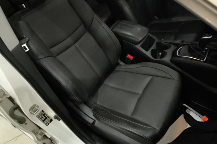 Used Nissan Qashqai 2021 2.0L CVT Luxury Edition Right Front Seat