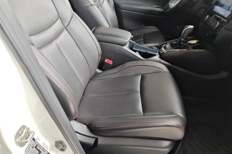 Used Nissan Qashqai 2021 2.0L CVT Luxury Edition Right Front Seat