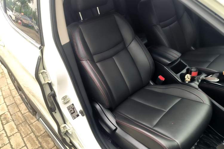 Used Nissan Qashqai 2021 2.0L CVT Luxury Edition Right Front Seat