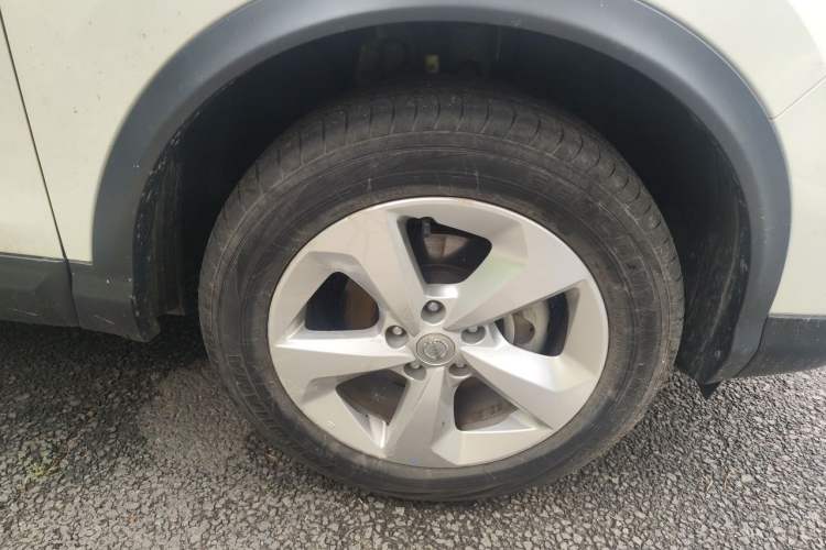 Used Nissan Qashqai 2021 2.0L CVT Smart Enjoyment Version Right Front Wheel Hub