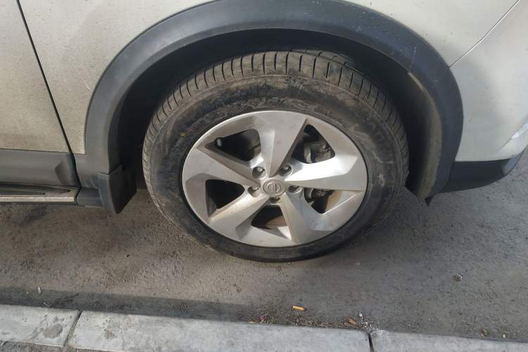 Used Nissan Qashqai 2021 2.0L CVT Smart Enjoyment Version Right Front Wheel Hub