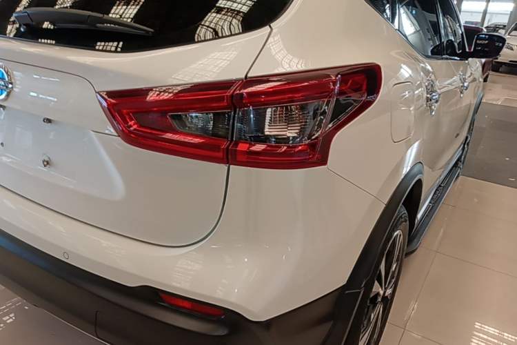 Used Nissan Qashqai 2021 2.0L CVT Luxury Edition Right Rear Taillight