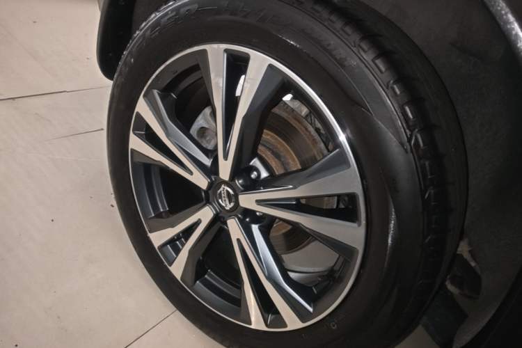 Used Nissan Qashqai 2021 2.0L CVT Luxury Edition Right Rear Wheel Hub