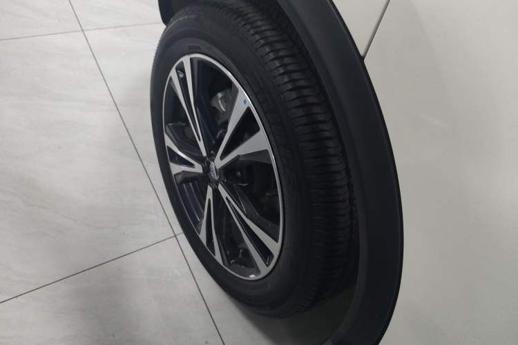 Used Nissan Qashqai 2021 2.0L CVT Luxury Edition Right Rear Wheel Hub
