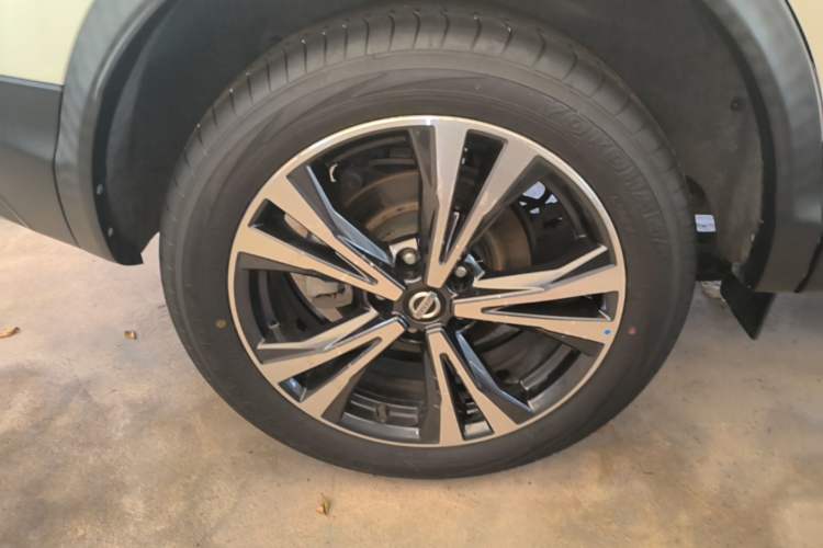 Used Nissan Qashqai 2021 2.0L CVT Luxury Edition Right Rear Wheel Hub