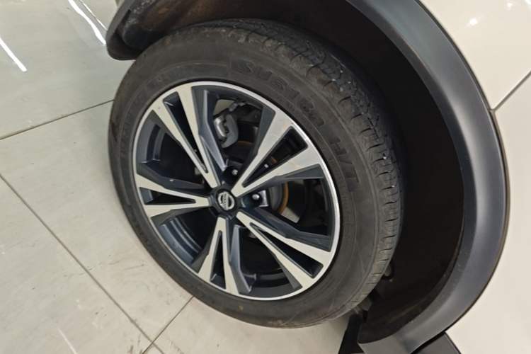 Used Nissan Qashqai 2021 2.0L CVT Luxury Edition Right Rear Wheel Hub