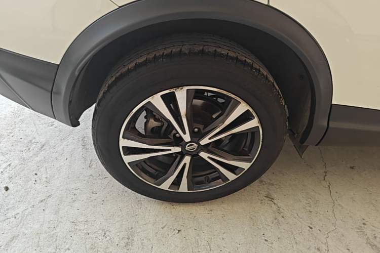 Used Nissan Qashqai 2021 2.0L CVT Luxury Edition Right Rear Wheel Hub