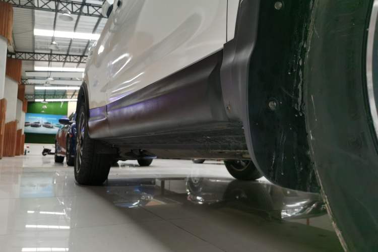 Used Nissan Qashqai 2021 2.0L CVT Luxury Edition Right Side Sill