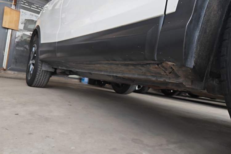 Used Nissan Qashqai 2021 2.0L CVT Luxury Edition Right Side Sill