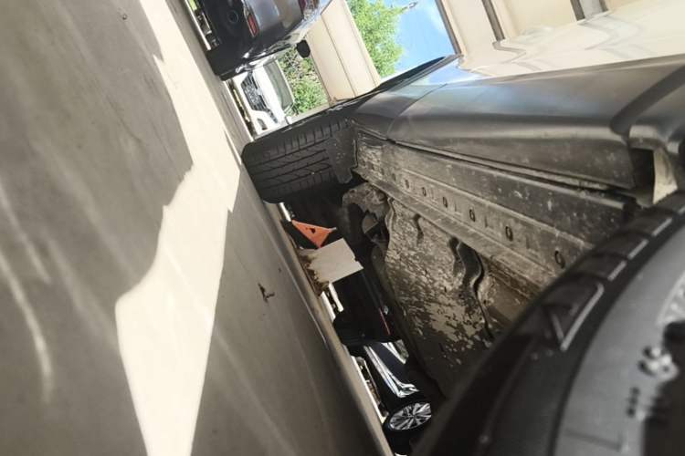 Used Nissan Qashqai 2021 2.0L CVT Luxury Edition Right Side Sill