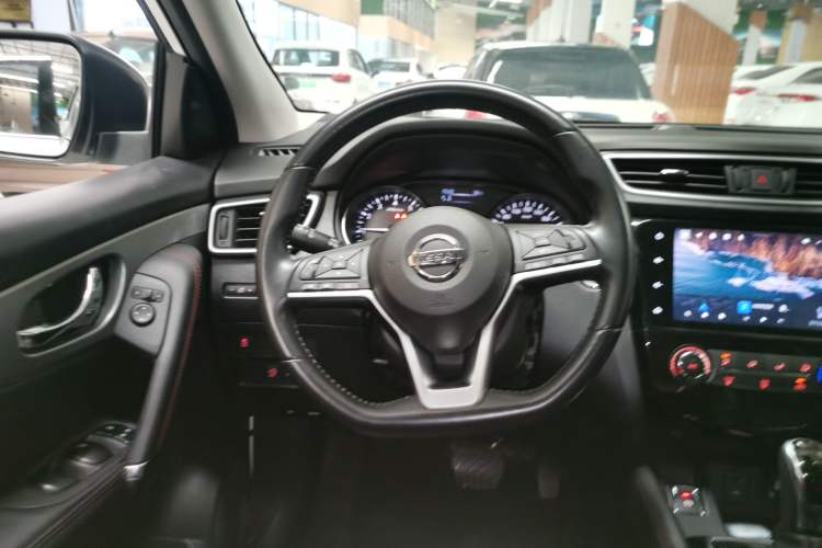 Used Nissan Qashqai 2021 2.0L CVT Luxury Edition Steering Wheel