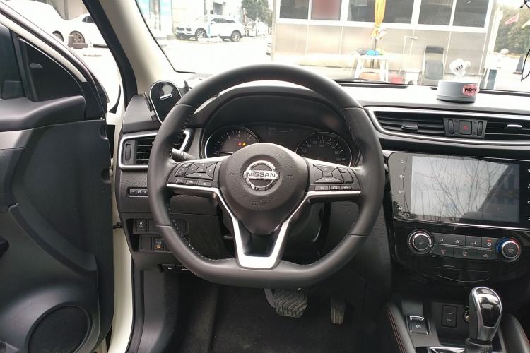 Used Nissan Qashqai 2021 2.0L CVT Luxury Edition Steering Wheel
