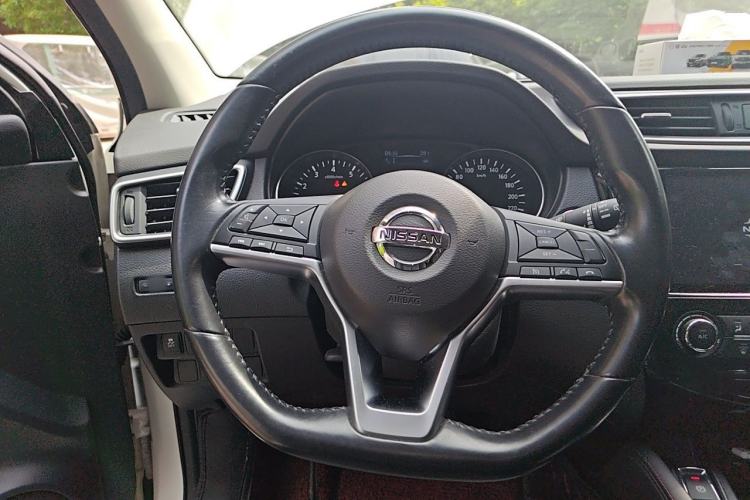 Used Nissan Qashqai 2021 2.0L CVT Luxury Edition Steering Wheel