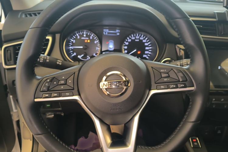 Used Nissan Qashqai 2021 2.0L CVT Luxury Edition Steering Wheel