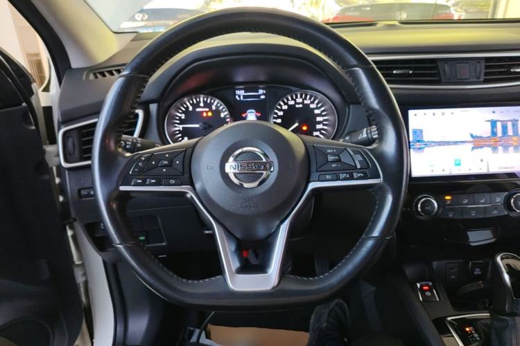 Used Nissan Qashqai 2021 2.0L CVT Luxury Edition Steering Wheel