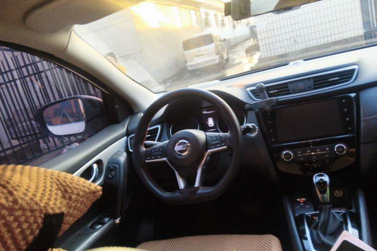 Used Nissan Qashqai 2021 2.0L CVT Luxury Edition Steering Wheel