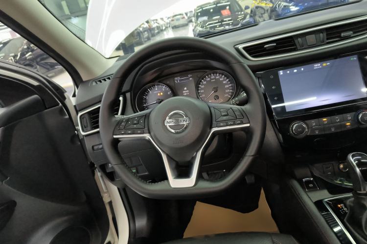Used Nissan Qashqai 2021 2.0L CVT Luxury Edition Steering Wheel