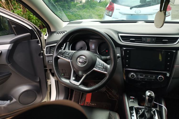 Used Nissan Qashqai 2021 2.0L CVT Luxury Edition Steering Wheel