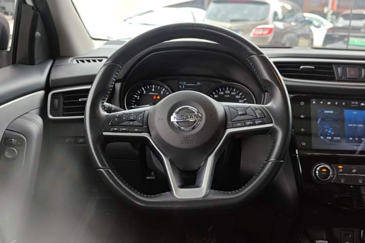 Used Nissan Qashqai 2021 2.0L CVT Luxury Edition Steering Wheel