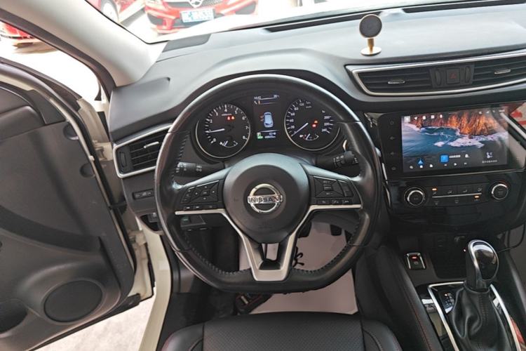 Used Nissan Qashqai 2021 2.0L CVT Luxury Edition Steering Wheel
