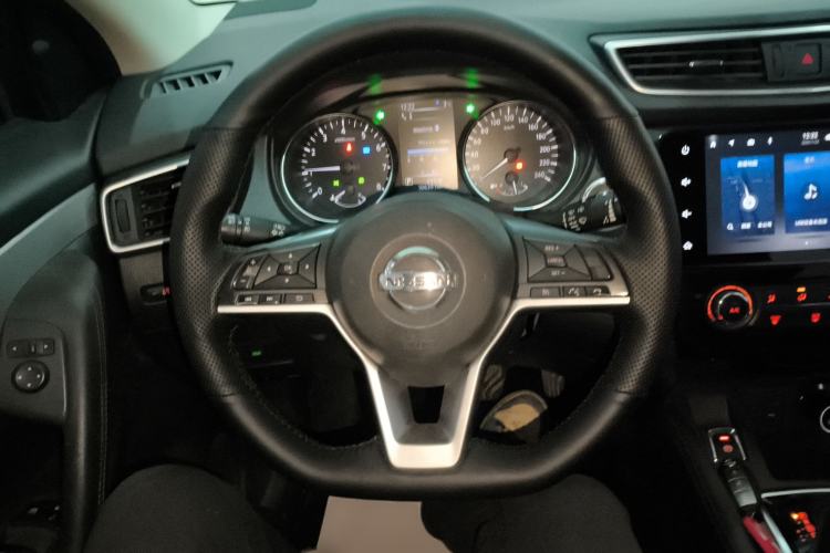 Used Nissan Qashqai 2021 2.0L CVT Luxury Edition Steering Wheel