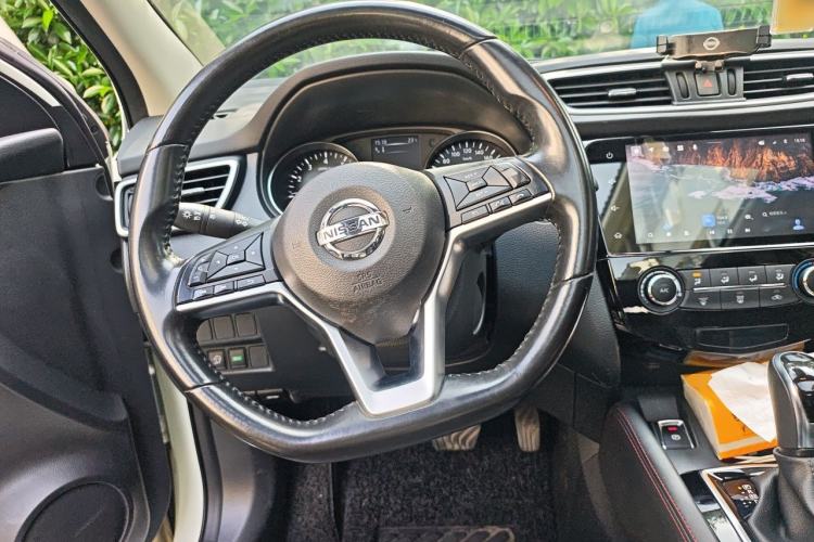 Used Nissan Qashqai 2021 2.0L CVT Luxury Edition Steering Wheel
