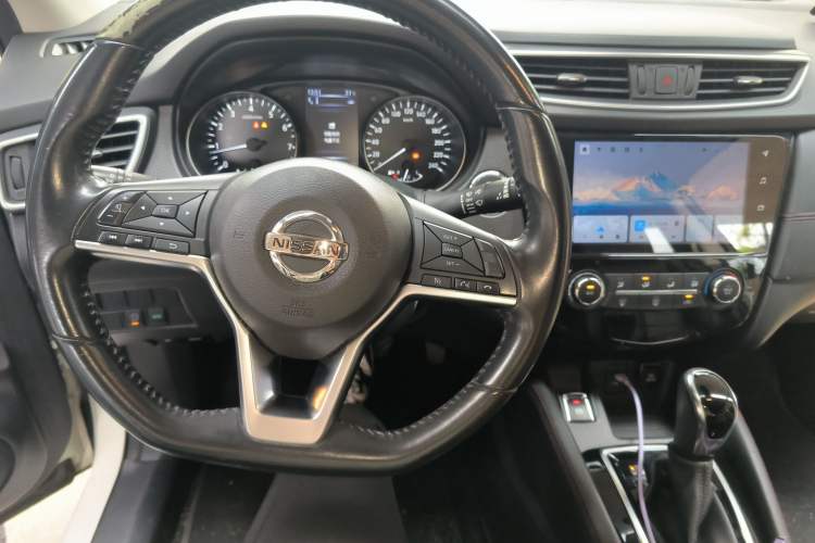 Used Nissan Qashqai 2021 2.0L CVT Luxury Edition Steering Wheel