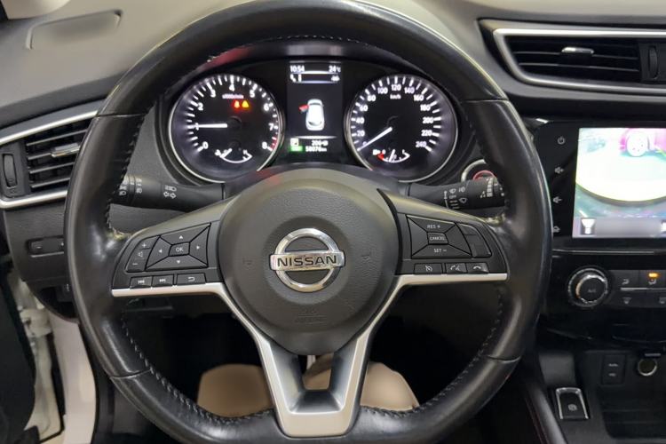 Used Nissan Qashqai 2021 2.0L CVT Luxury Edition Steering Wheel