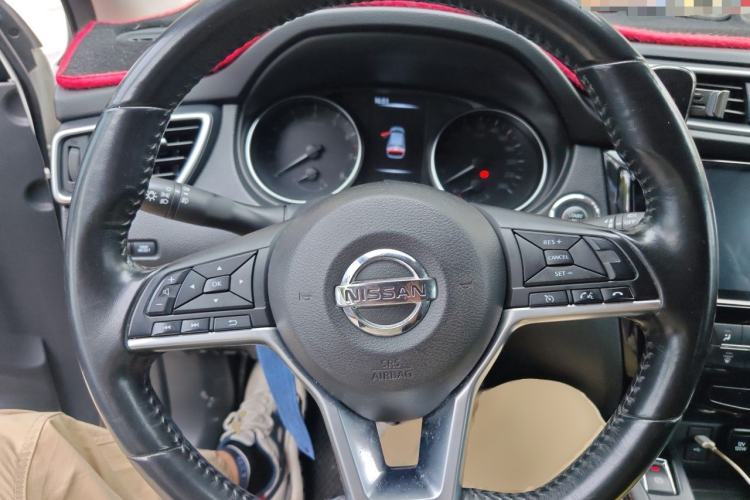Used Nissan Qashqai 2021 2.0L CVT Luxury Edition Steering Wheel