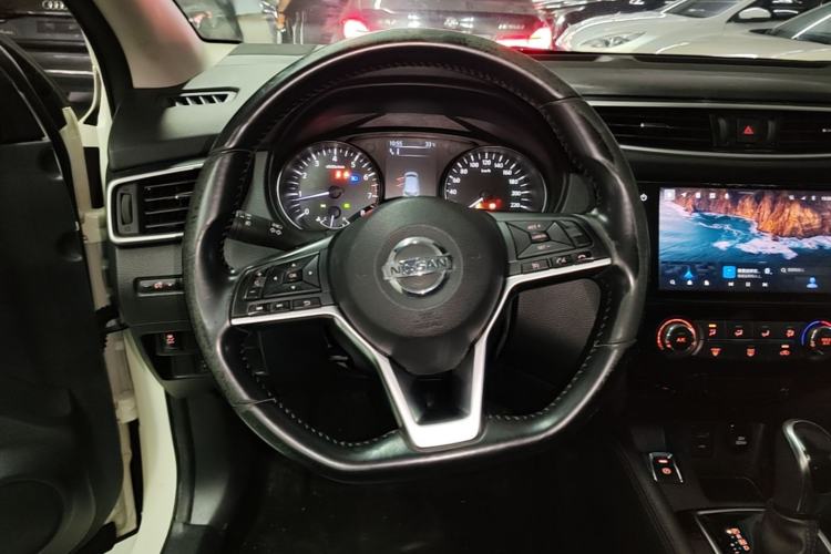 Used Nissan Qashqai 2021 2.0L CVT Luxury Edition Steering Wheel
