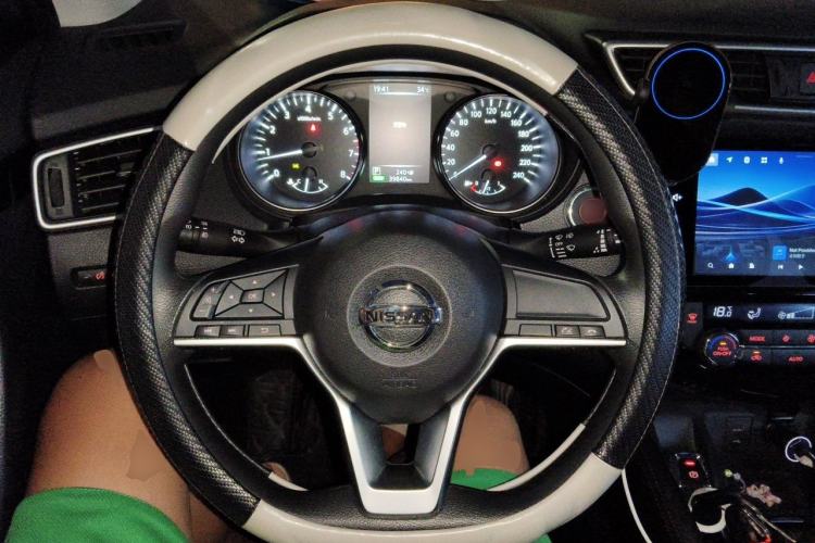 Used Nissan Qashqai 2021 2.0L CVT Smart Enjoyment Version Steering Wheel