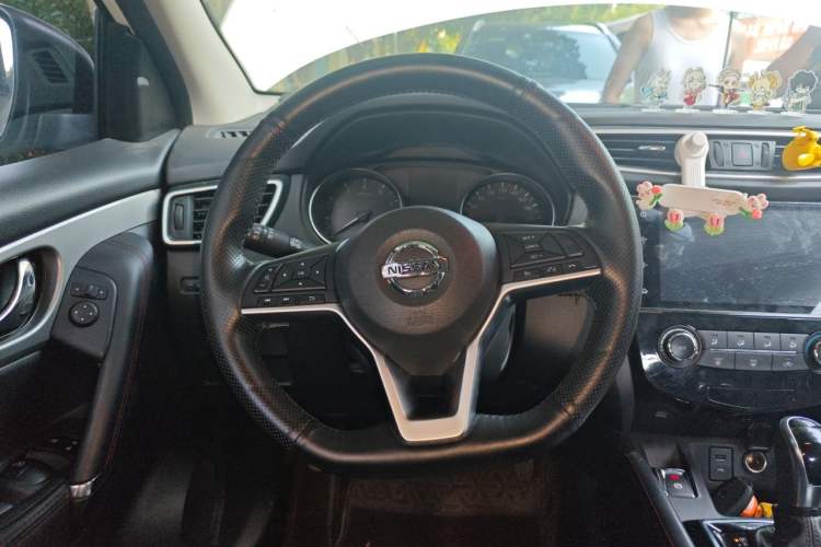 Used Nissan Qashqai 2021 2.0L CVT Luxury Navigation Edition Steering Wheel