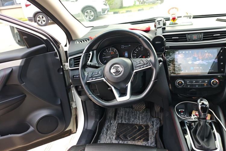Used Nissan Qashqai 2021 2.0L CVT Luxury Edition Steering Wheel