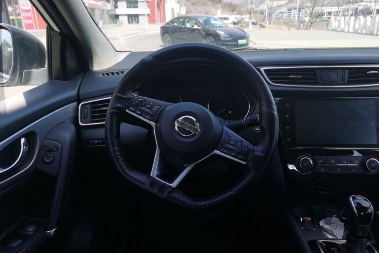 Used Nissan Qashqai 2021 2.0L CVT Luxury Edition Steering Wheel