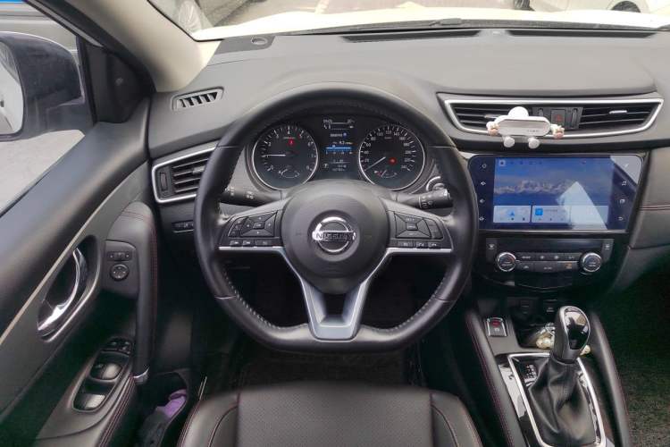 Used Nissan Qashqai 2021 2.0L CVT Luxury Edition Steering Wheel