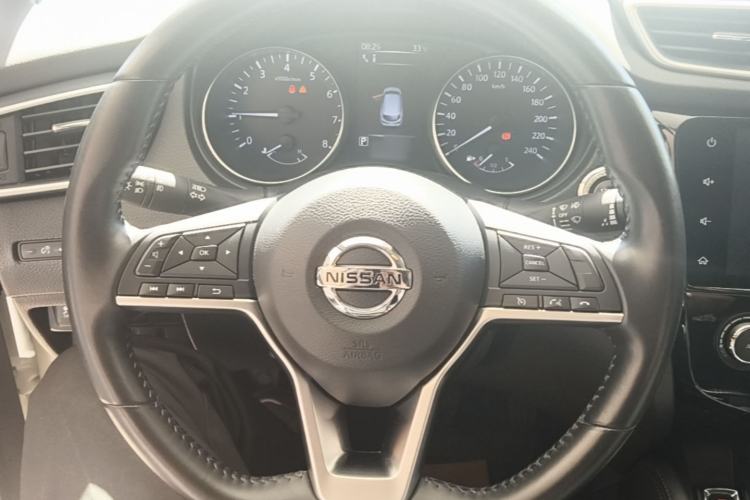 Used Nissan Qashqai 2021 2.0L CVT Luxury Edition Steering Wheel