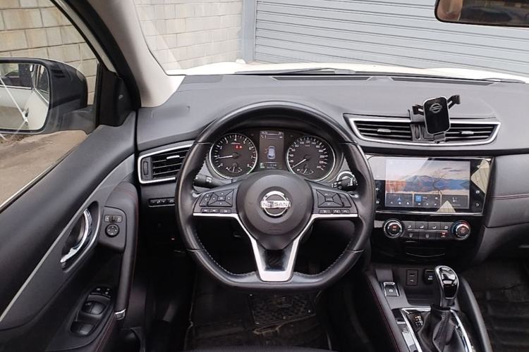 Used Nissan Qashqai 2021 2.0L CVT Luxury Edition Steering Wheel