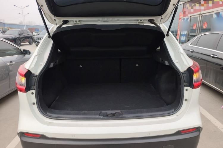 Used Nissan Qashqai 2021 2.0L CVT Luxury Edition Trunk