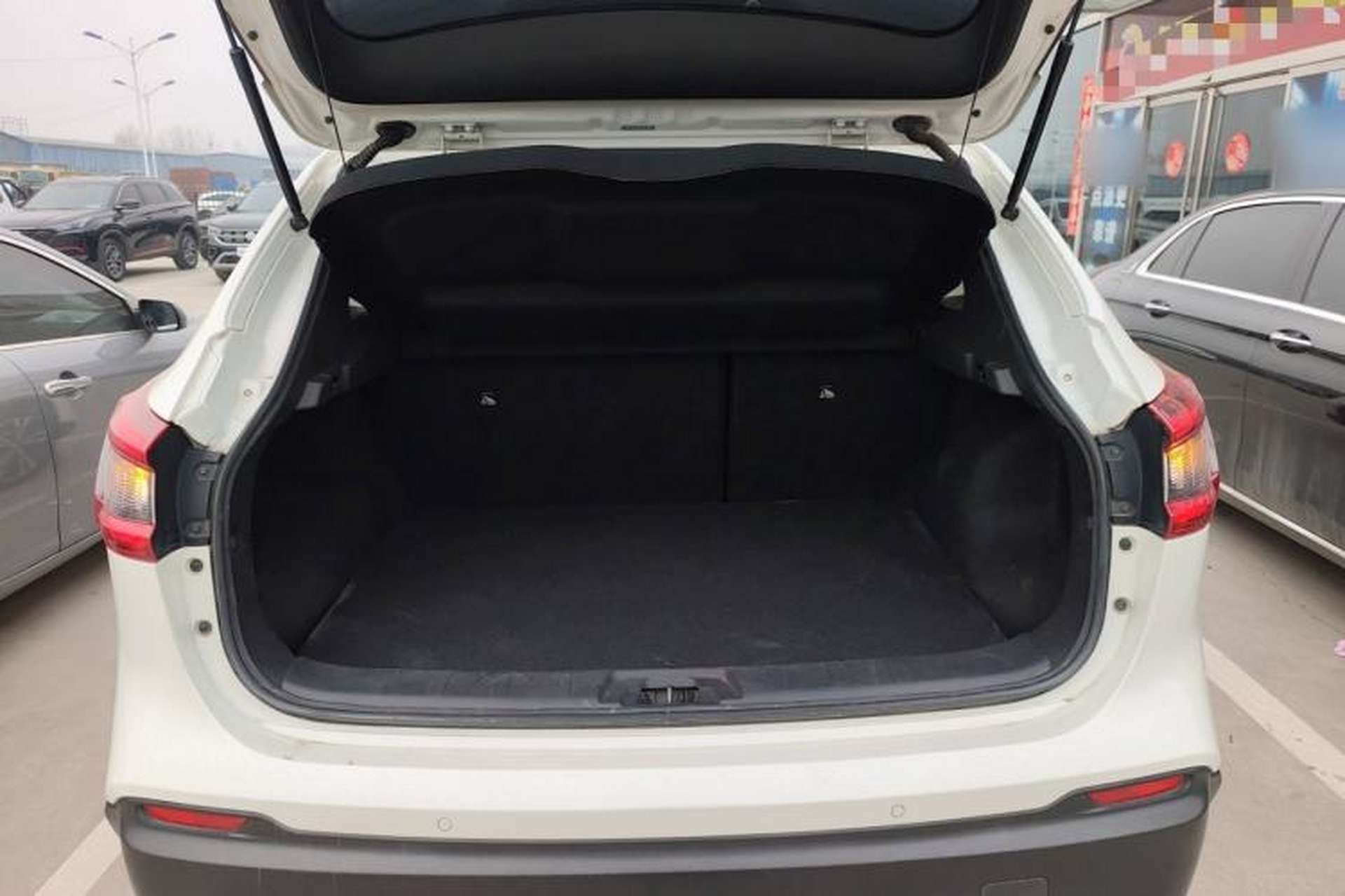 Used Nissan Qashqai 2021 2.0L CVT Luxury Edition Trunk