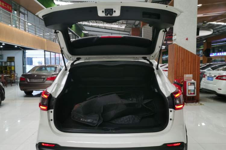 Used Nissan Qashqai 2021 2.0L CVT Luxury Edition Trunk