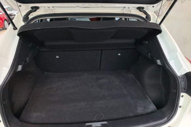 Used Nissan Qashqai 2021 2.0L CVT Luxury Edition Trunk