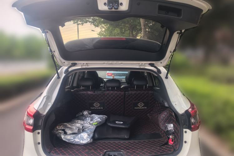 Used Nissan Qashqai 2021 2.0L CVT Luxury Edition Trunk