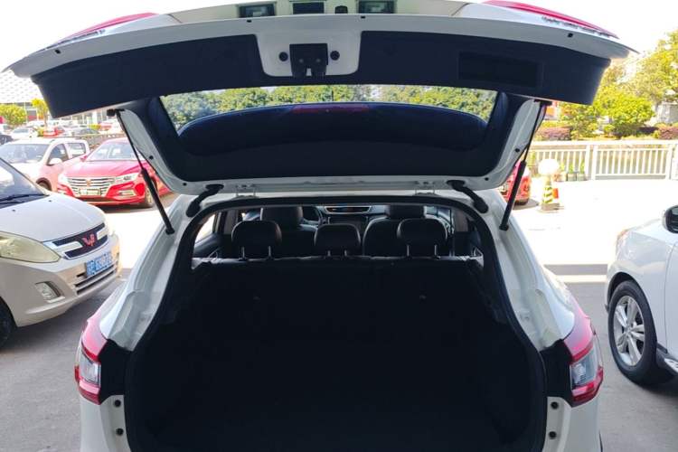 Used Nissan Qashqai 2021 2.0L CVT Luxury Edition Trunk