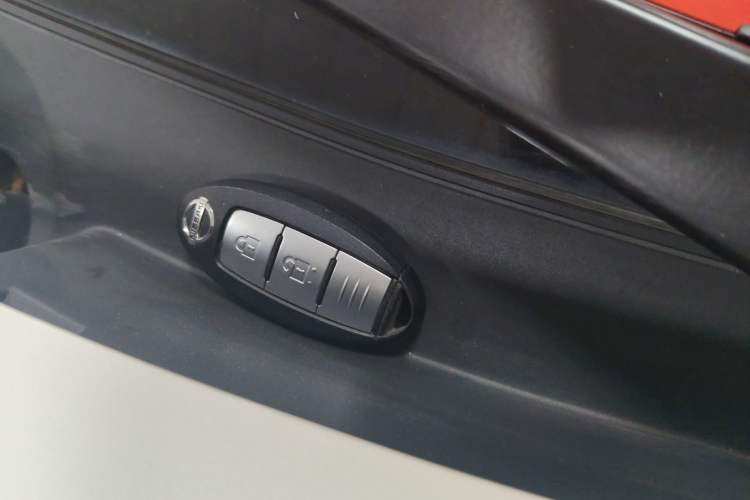 Used Nissan Qashqai 2021 2.0L CVT Luxury Edition Vehicle Key
